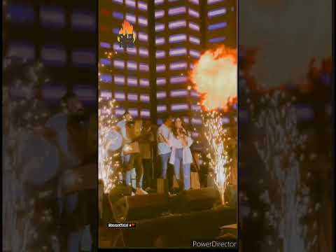 مش شايفنهم بوسي من حفلة سوهاج