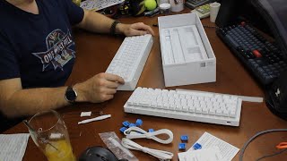 Unboxing a Whitefox Eclipse keyboard!