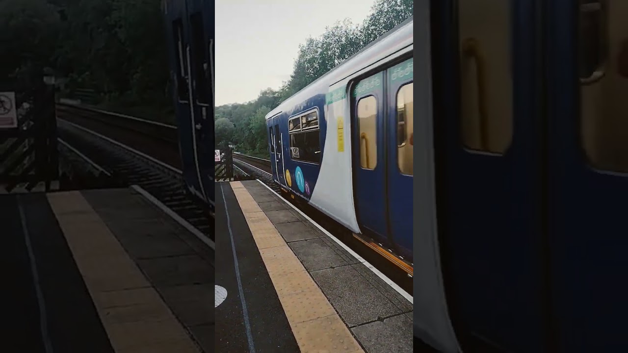 150127 and 150*** leaves Todmorden with a 2 tone 