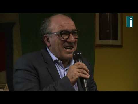 La "pinacoteca del riuso" di Dentice Pantaleone conquista l'Irpinia