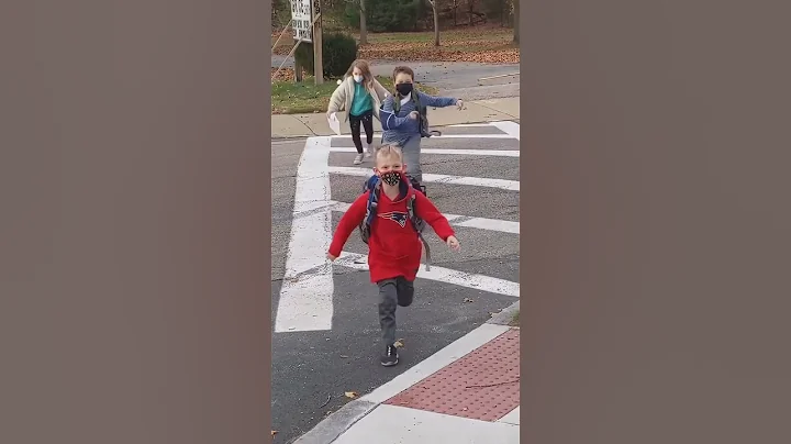 Grandparents presence surprise kids ❤️#grandfathersoftiktok #grandfather #grandparents