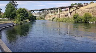Time lapse Lower Deschutes River Blue Rafts Float By  2019 07 07
