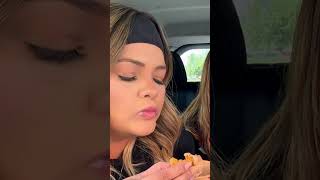 Provando Cane’s pela primeira vez!! #vidanoseua #provandocomidas #orlando #florida #youtubeshorts