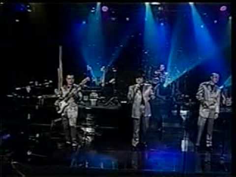 los tukas  con el cantante original..un adios.wmv