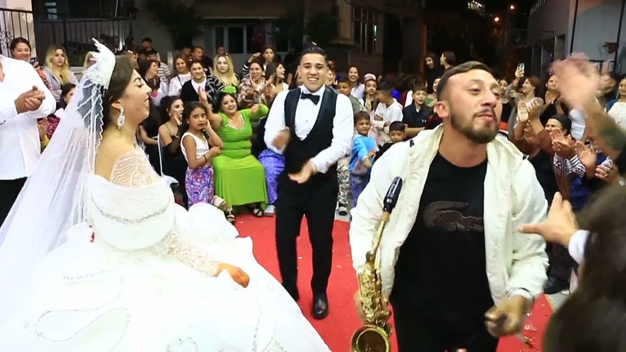 menemen roman düğünleri vites halim oldu yılan halim izlemeden geçme umut can video