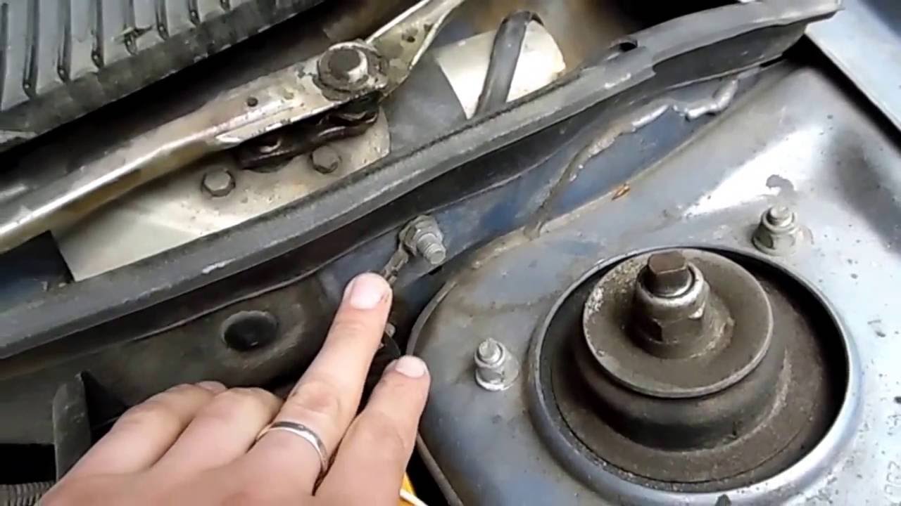 указатель температуры на панели приборов уходит в красную зону. калина