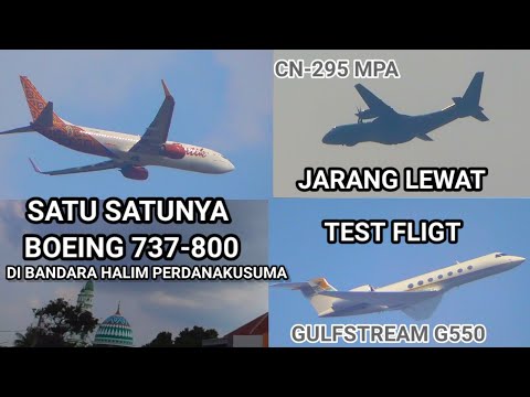 ເຮືອບິນ Boeing 737-8GP  9 ລຳ ດຽວທີ່ຫາຍາກຢູ່ສະ ໜາມ ບິນ Halim Perdanakusuma ມີພຽງ ລຳ ດຽວແລະມີ ໜ້ອຍ