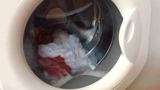Hotpoint Wma30 Towels and Pillow cases (D) First rinse