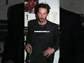 "¿Por qué TODOS aman a Keanu Reeves? La verdad al descubierto #famosos #hollywoodbuzz #celebrity