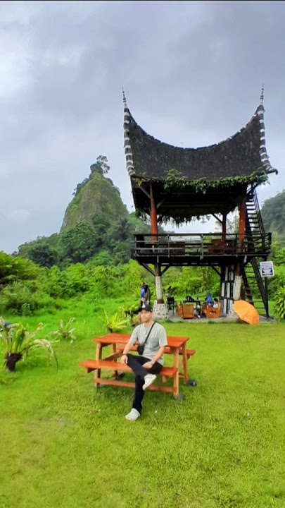 Taruko Cafe, Ngarai Sianok, Bukit Tinggi, Sumatera Barat