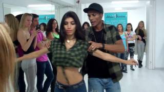 Leo and Romi LmabaZouk Dance Lesson Lambada Zouk Tutorial Barcelona Leo and Romi LmabaZouk Dance Lesson Lambada Zouk Tutorial Barcelona