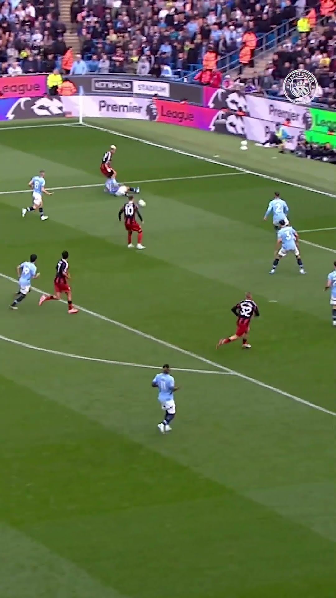 ? GVARDIOL putting it all on the line! ? #mancity #football #shorts #shortsvideo #shortsfeed