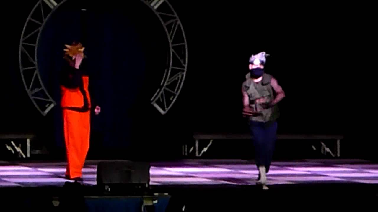 Metrocon 2010 - Naruto & Kakashi Breakdance