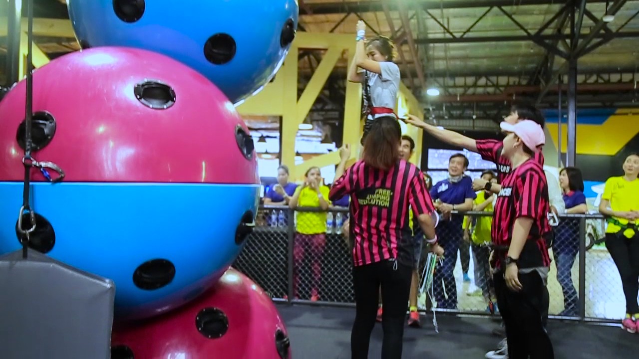 BOUNCEinc Thailand: SET Team building