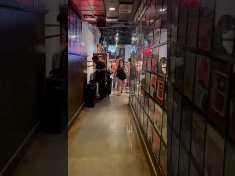 Suerte de principiante 馃槰馃懝 #vlog #primos #maquinitas #shorts #humor