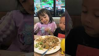 Download Lagu kalau sudah makan ini pasti kekey dan farel lahap banget #fypシ゚viral #makanenak #solaria MP3