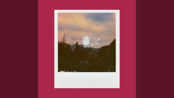 Hypnotic Backdrops for Lazy Rain Days