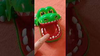 🐊🤩❤️ Crocodile finger catcher 2024 indoor toys &amp; game for every home  | #shorts #toys #crocodile