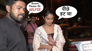 Ileana D'Cruz's SHOCKING Behaviour With FANS Waiting Long Time To Take Selfie With Her