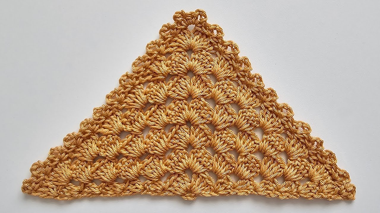 Muschel Dreieckstuch häkeln | Häkelanleitung mit Bogenkante für Anfänger