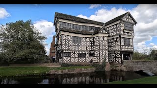 LITTLE MORETON HALL: Wonky floors and Witch marks in a delightful 16th century Tudor house