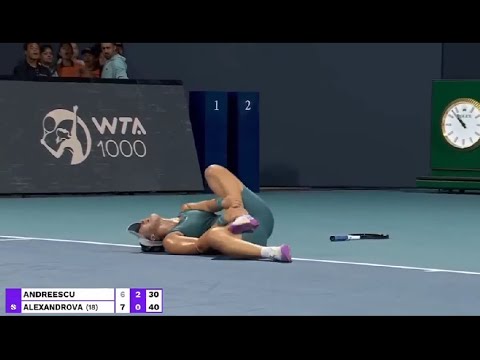 Bianca Andreescu&#39;s Brave Battle on the Court: The Heartbreaking Moment When Injury Strikes