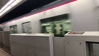 東武70090系 六本木駅発車