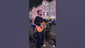 Atif Aslam on London Street 👏? #shorts #atifaslam #motivation