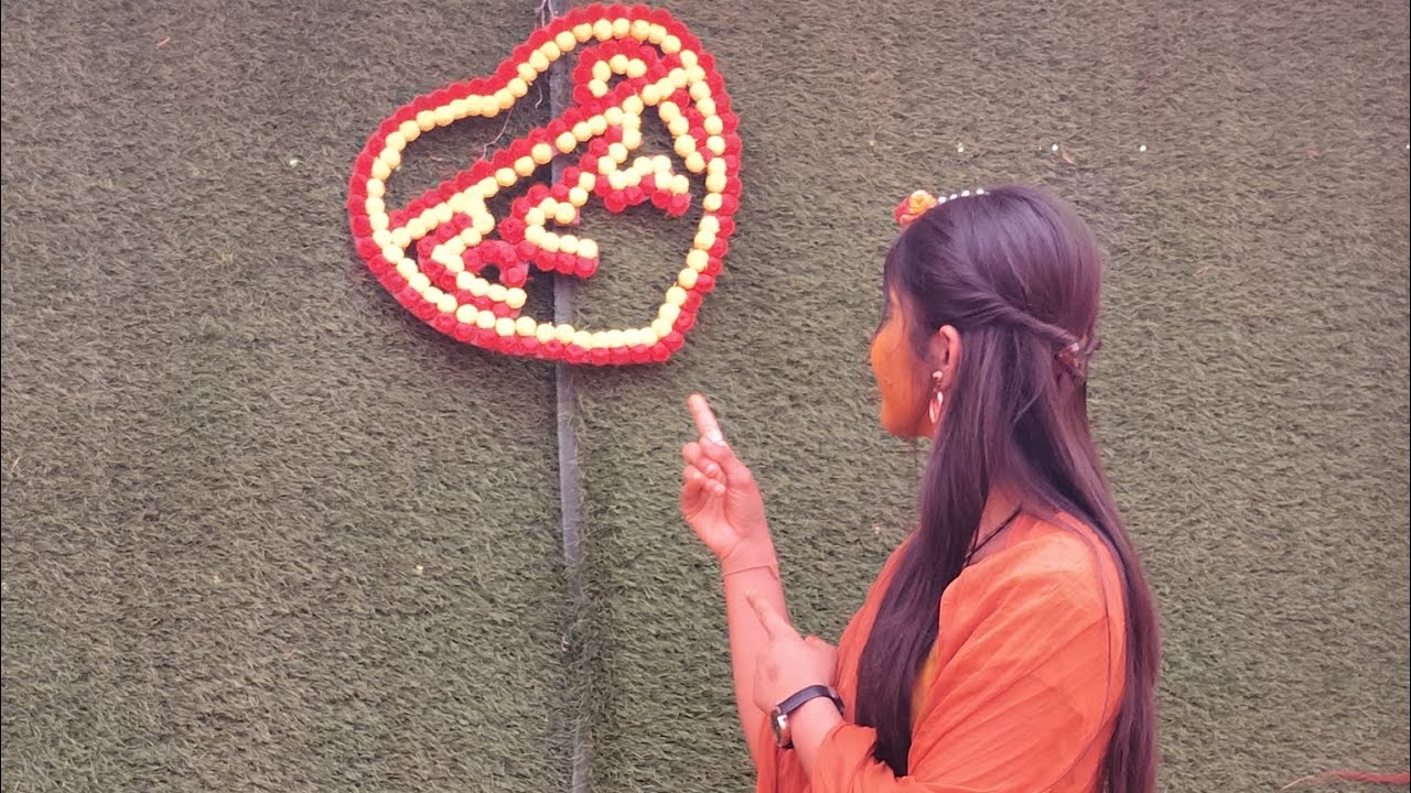 Bhagwaan ji ko haldi lagane jaane time ka dance 💃👯