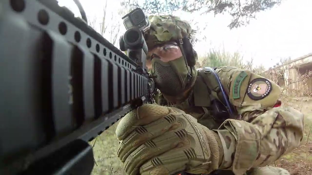 Airsoft Waffe verklemmt im Gefecht