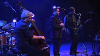 Kyle Eastwood - Prosecco Smile (Live)