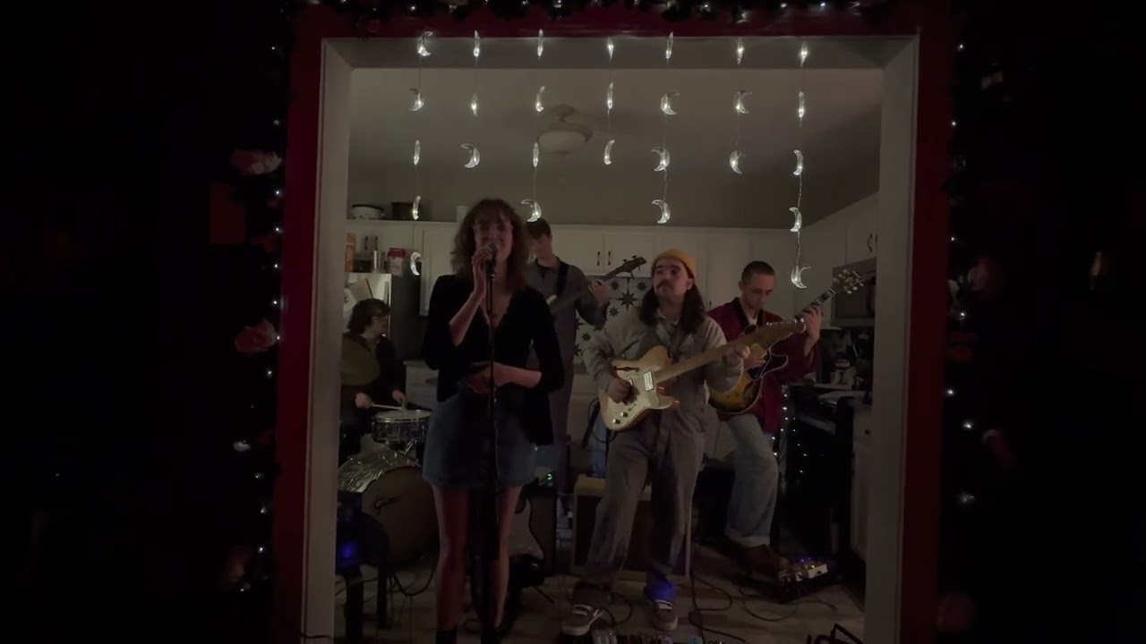 I LOVE ANYWHERE BUT HERE - SEVIGH 1/21