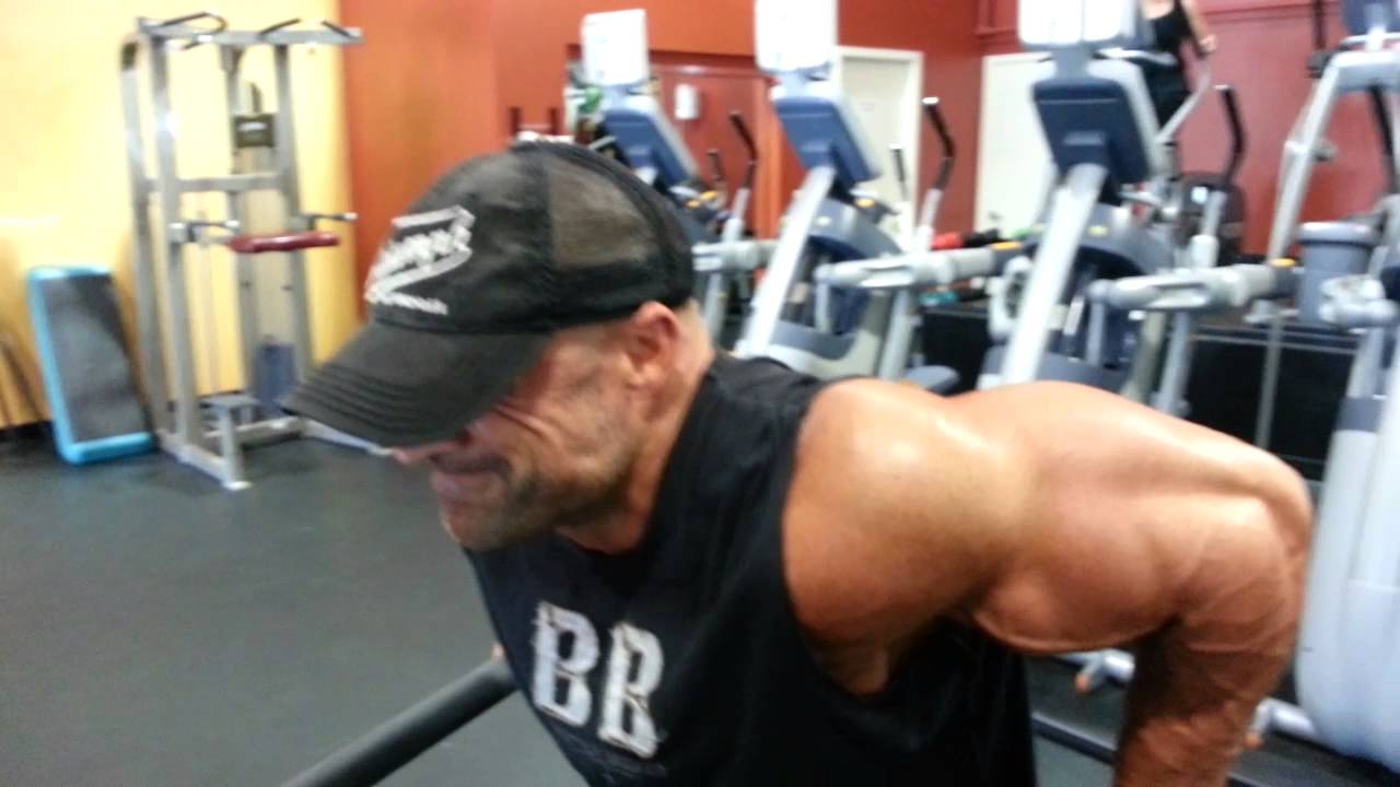 Cable Crossover Superset With Dips