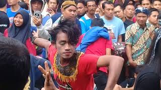 EBEG KUDA LUMPING BANYUMASAN LODAYA JATI WASESO CIMAHI PENTAS DI JLN AMPERA BALUBUR BANDUNG