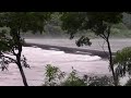 台風の豪雨で沈下した四万十川の高瀬沈下橋