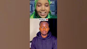 Gabar Raaliyo Ah Oo Ninkeeda Hees U Qaaday 
