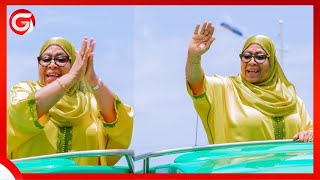 UMATI WAMIMINIKA MAPOKEZI ya DKT SAMIA MWANZA - MKUTANO wa KUFUNGA KAMPENI za MGOMBEA URAIS CCM.. screenshot 3