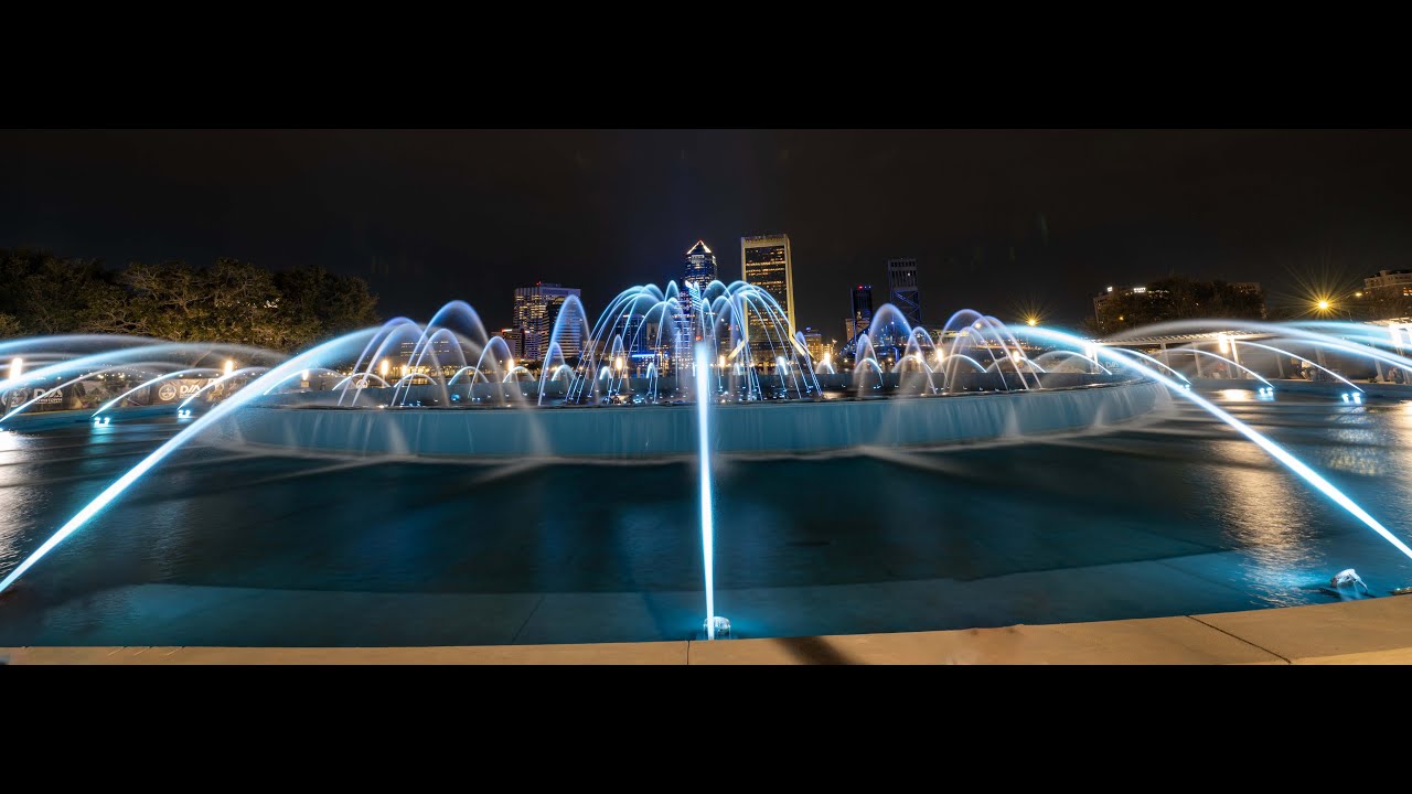 Friendship fountain in Jacksonville Florida