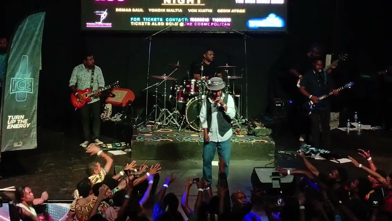 Gedix Atege  - Friendship (Live Performance)