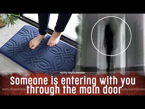 Someone is entering with you through the main door | Remove negative energies for prosperity | Vastu
