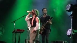 Maren Morris sings "Rich" live at CMA Fest
