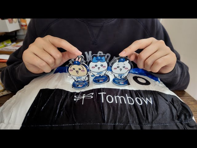 ASMR-ささやき雑談-ちいかわグッズを開封するだけ