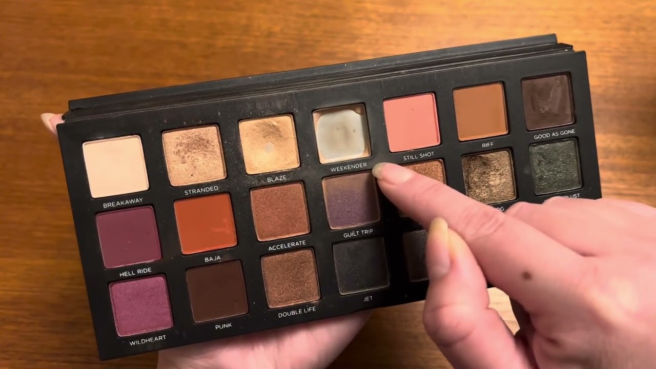 ASMR Showing My Eyeshadow Palette Whispering Tapping Part 3