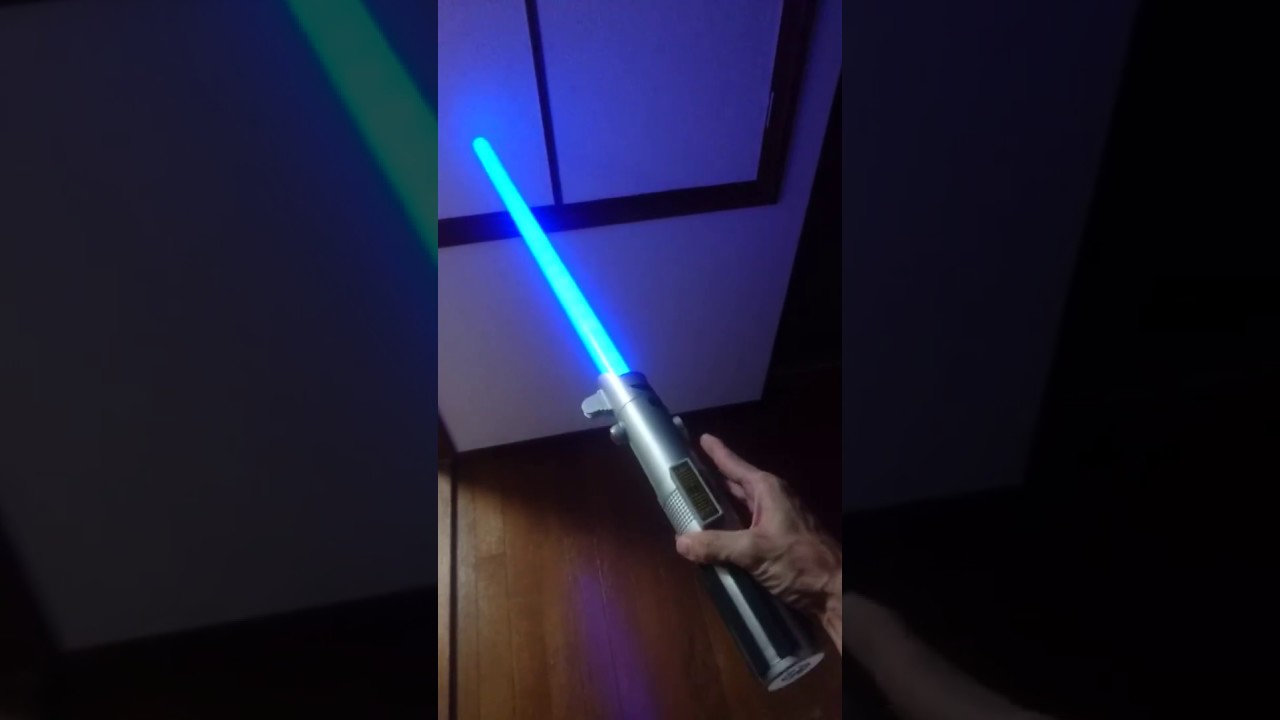 レイ ライトセーバー ディズニーストア限定 紹介 ダースマネキンに挑む Rey S Lightsaber Youtube