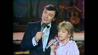 Darina Rolincová a Karel Gott - Zvonky štěstí (naživo) 1984 chords