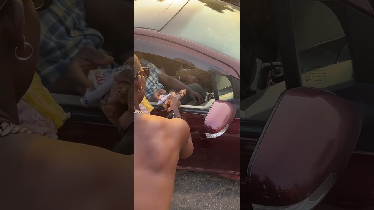 Poyoorian’s in traffic watching live.