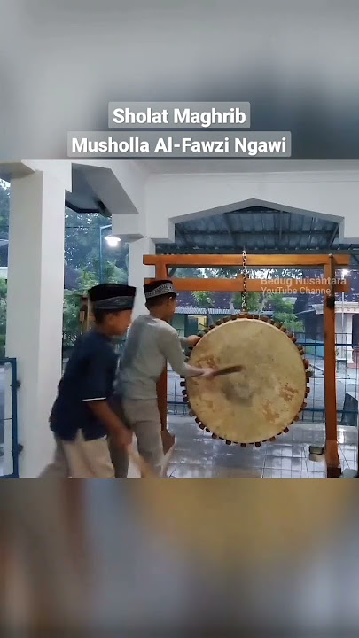 Semangat Berbuka Puasa - Bocil Tabuh Bedug Adzan Sholat Maghrib