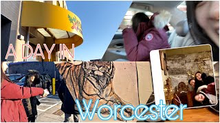 A Day in Worcester - Worcester Public Market & Crompton Collective (vlog021220)