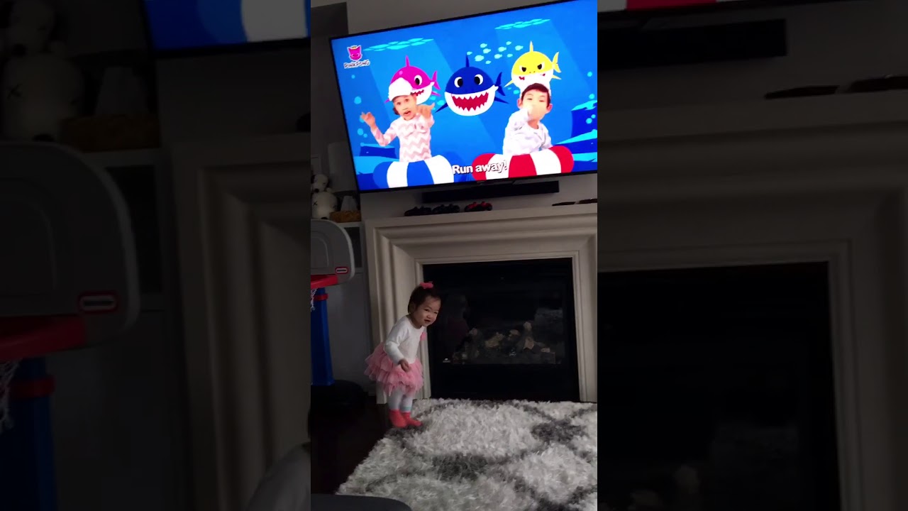 pinkfong dvd WE LOVE PINKFONG BABY SHARK - Johnny Cheung