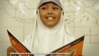 Download lagu TV Commercial Rumah Zakat - Iklan Merangkai Senyum Indonesia